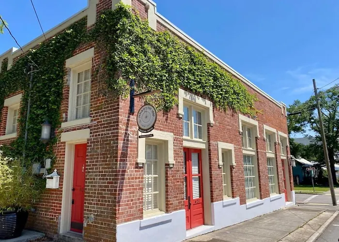 Holiday home Premier Downtown Loft Building, Just Opened