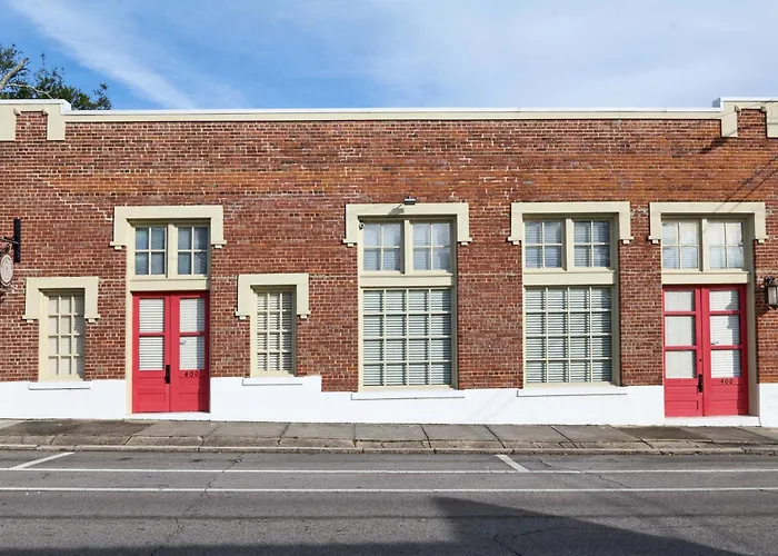 Premier Downtown Loft Building, Just Opened Holiday home *