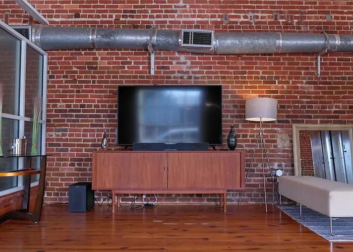 Holiday home Premier Downtown Loft Building, Just Opened Pensacola