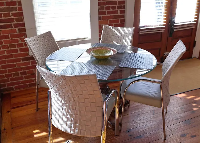 Holiday home Premier Downtown Loft Building, Just Opened *