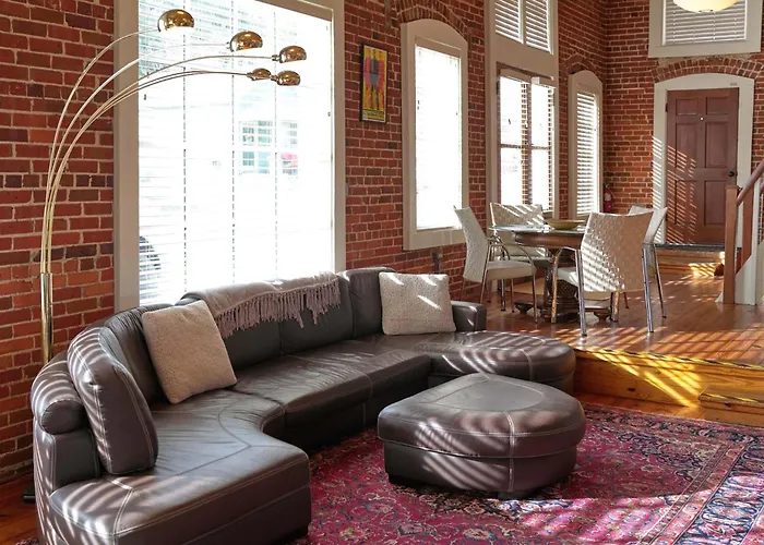 Holiday home Premier Downtown Loft Building, Just Opened Pensacola